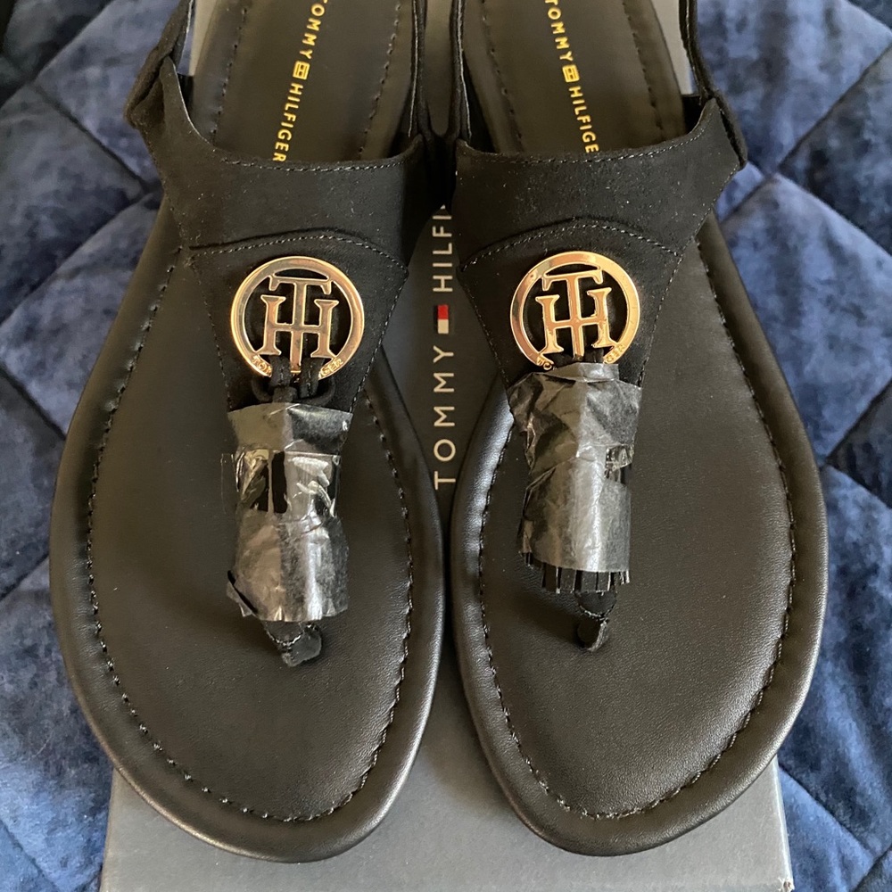Tommy Hilfiger thong sandals black
